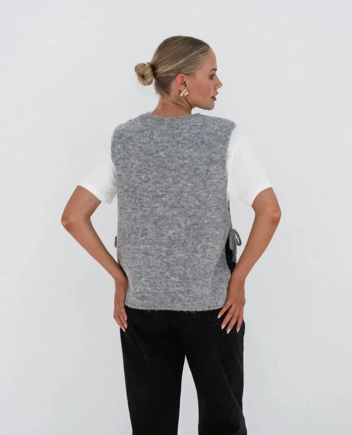 Wynter Knit Vest - Grey
