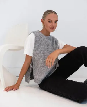 Wynter Knit Vest - Grey