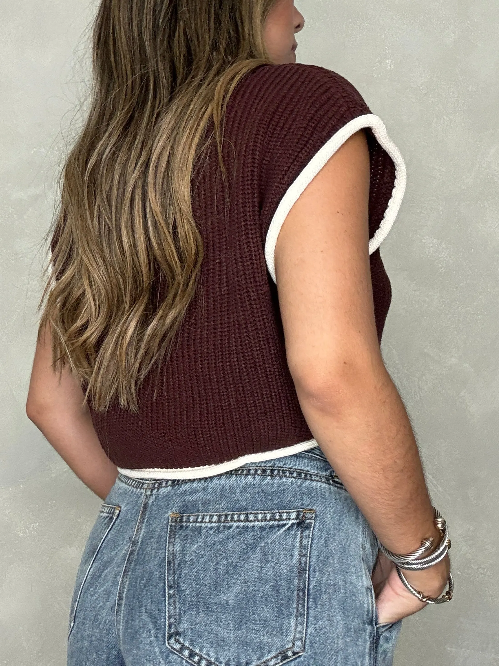 XMAS BROWN SWEATER
