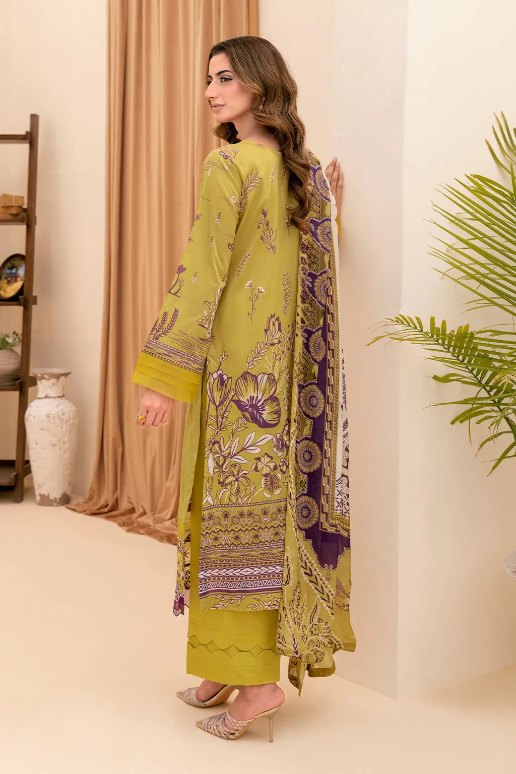 Y-707 |  Ramsha Riwayat Luxury Lawn Vol 7 Collection | Unstitched Lawn Embroidered Suits