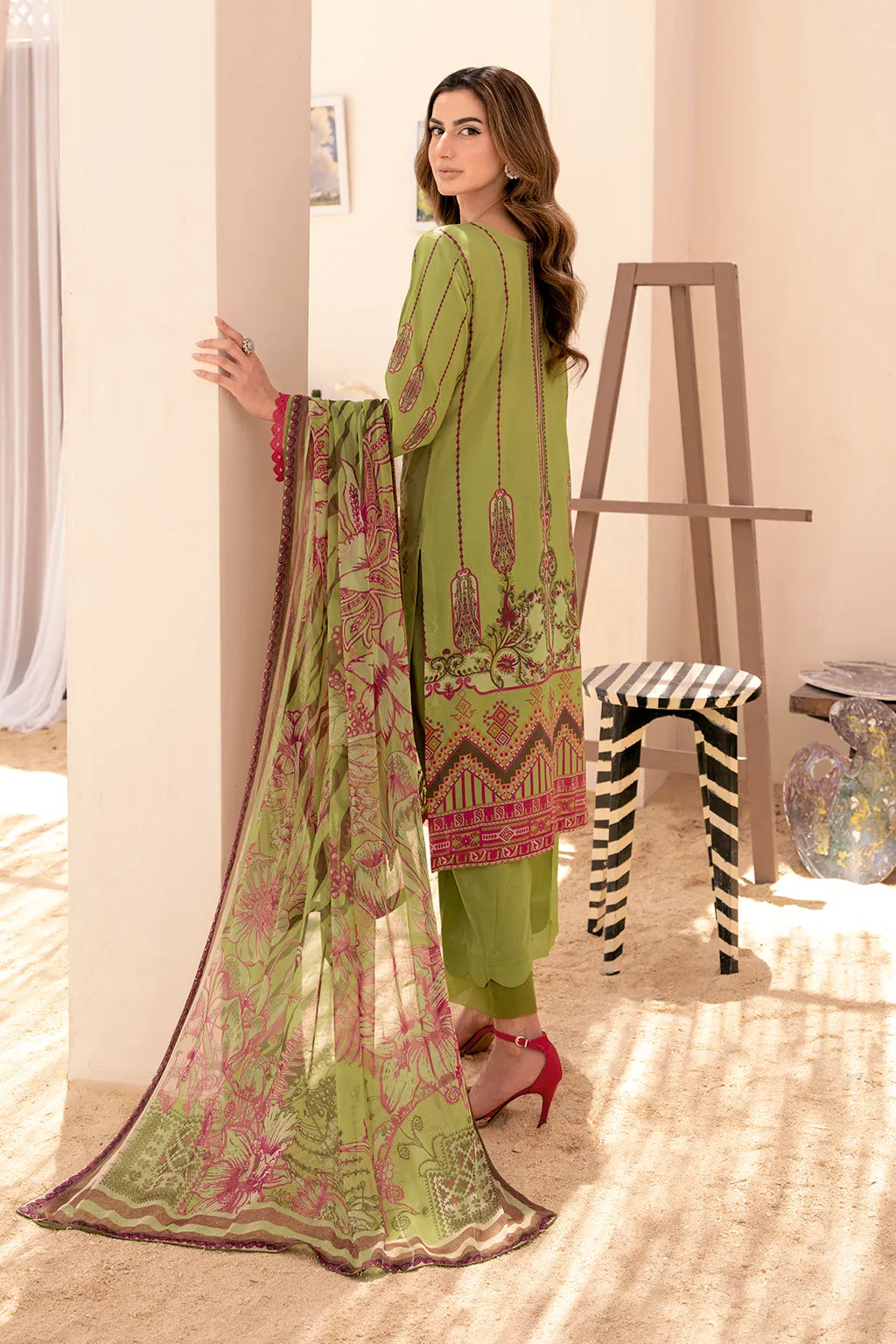 Y-712  |  Ramsha Riwayat Luxury Lawn Vol 7 Collection | Unstitched Lawn Embroidered Suits