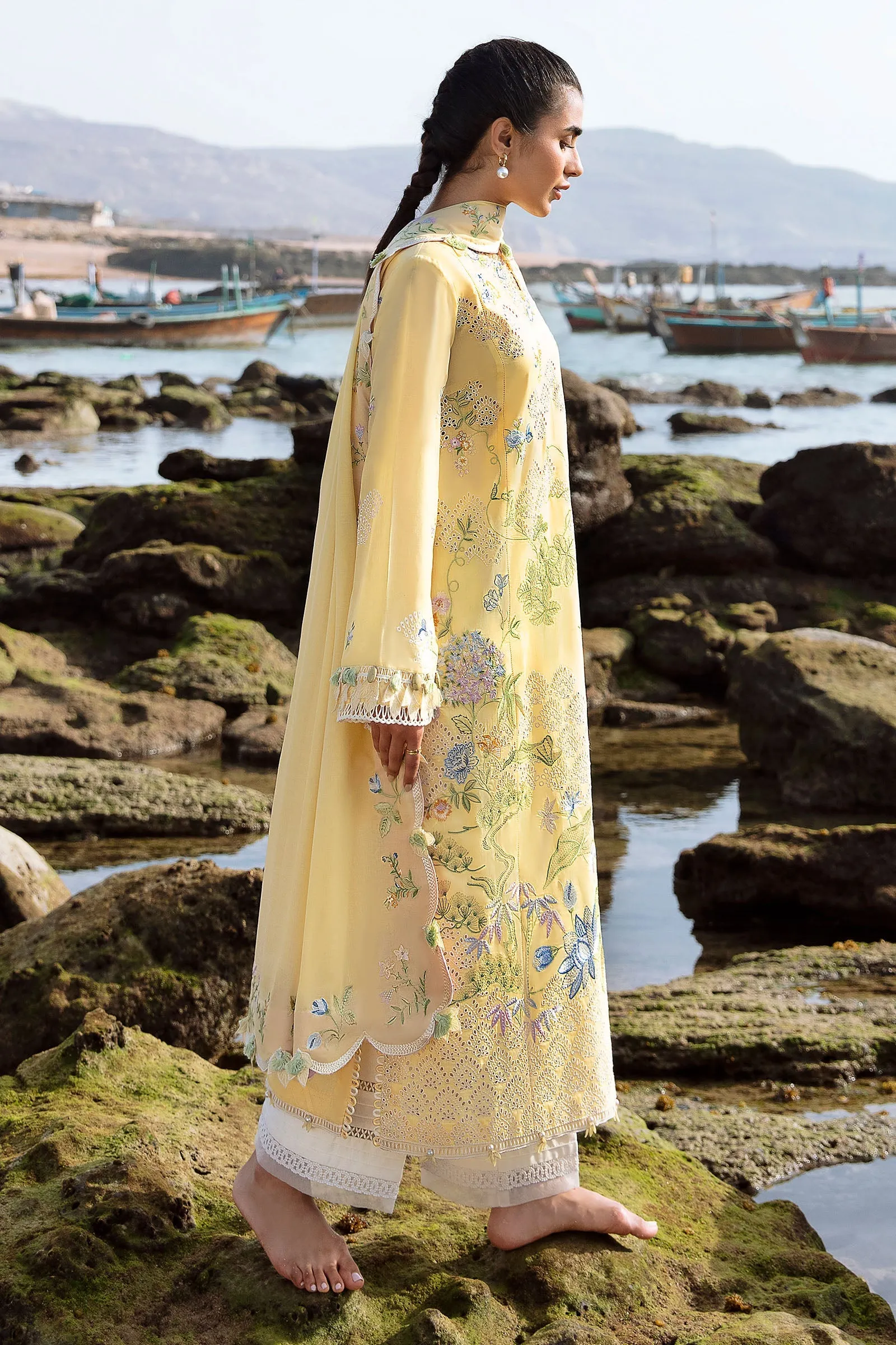 ZAHA LAWN '23 | LANA (ZL23-04 A)